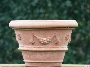 Terracotta pot Poggi Ugo, Vaso Festonato 35 cm